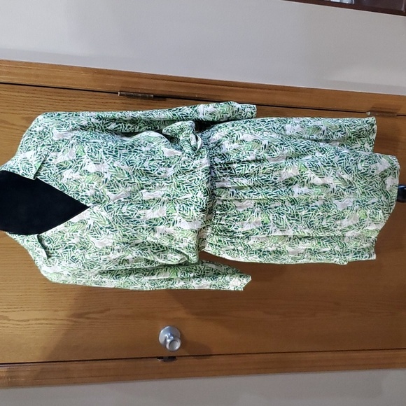 Cabi 3/4 sleeve faux wrap green tan leaf pattern mini dress - Picture 1 of 8
